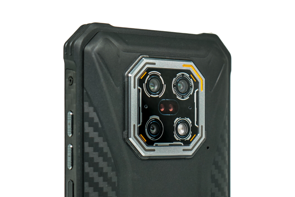 V10 Global POC Radio System Push-to-Talk over Internet No SIM Required